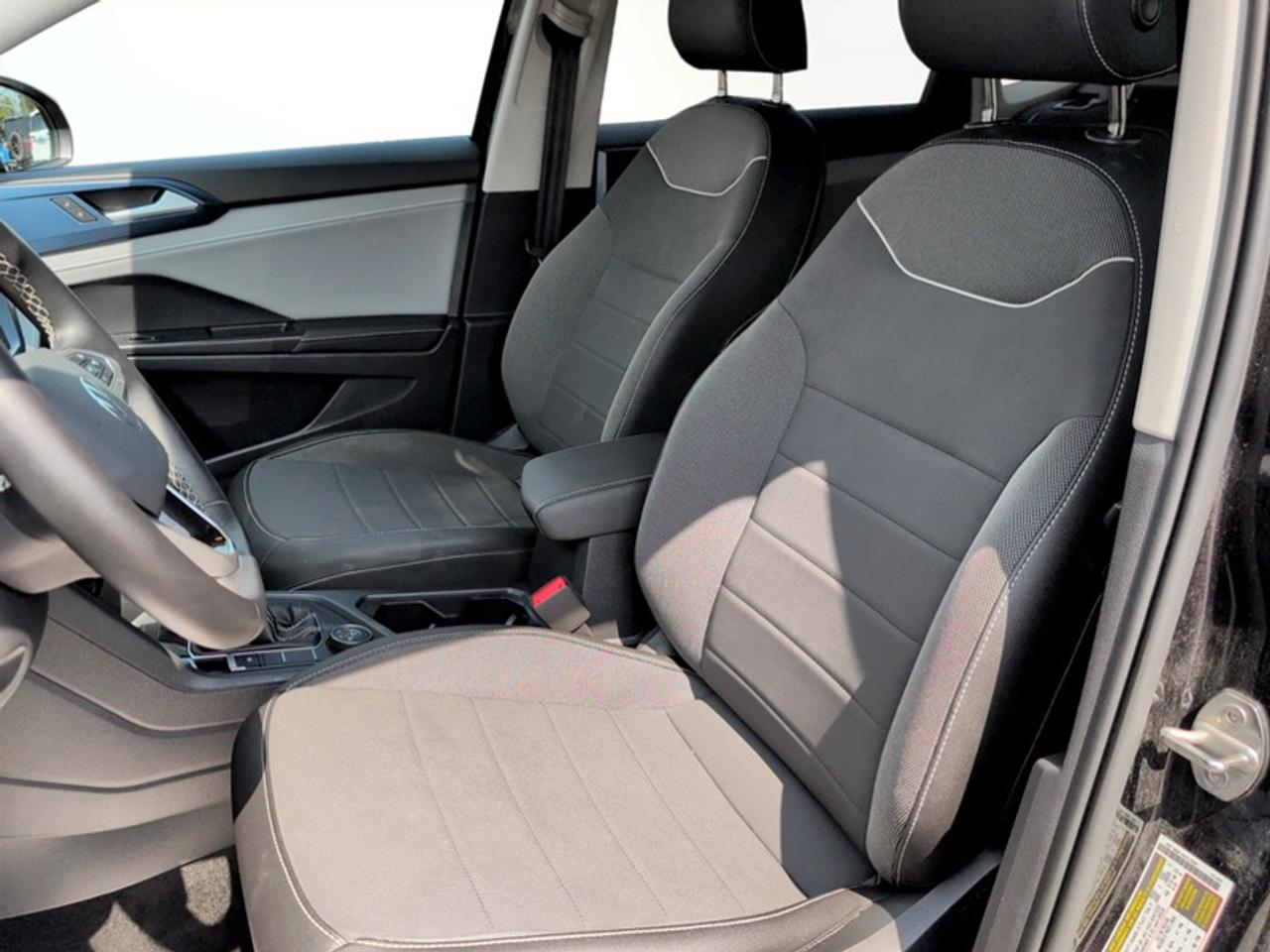 2024 Volkswagen Taos Comfortline  **CLEAN CARFAX** Photo