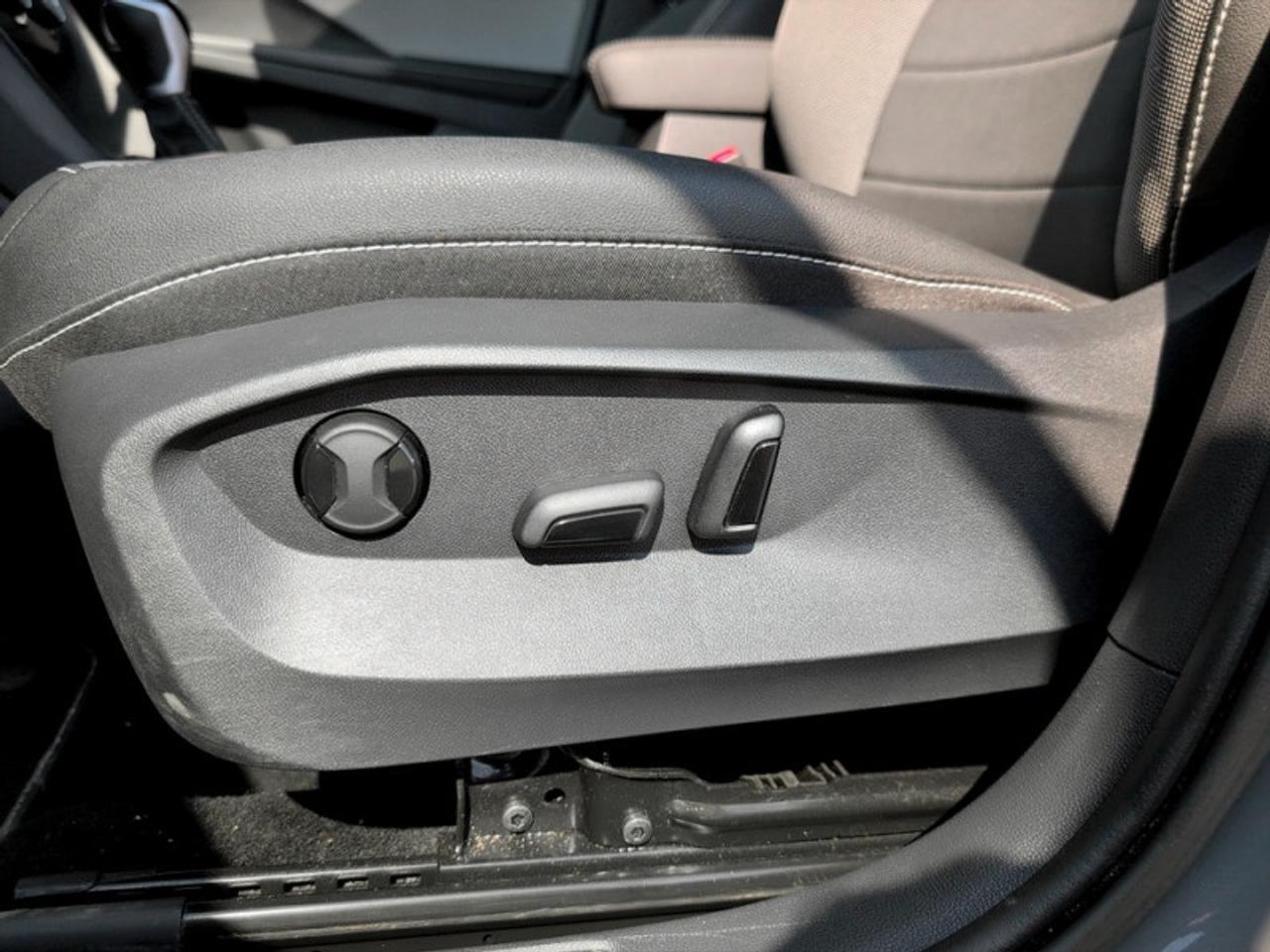 2024 Volkswagen Taos Comfortline Photo