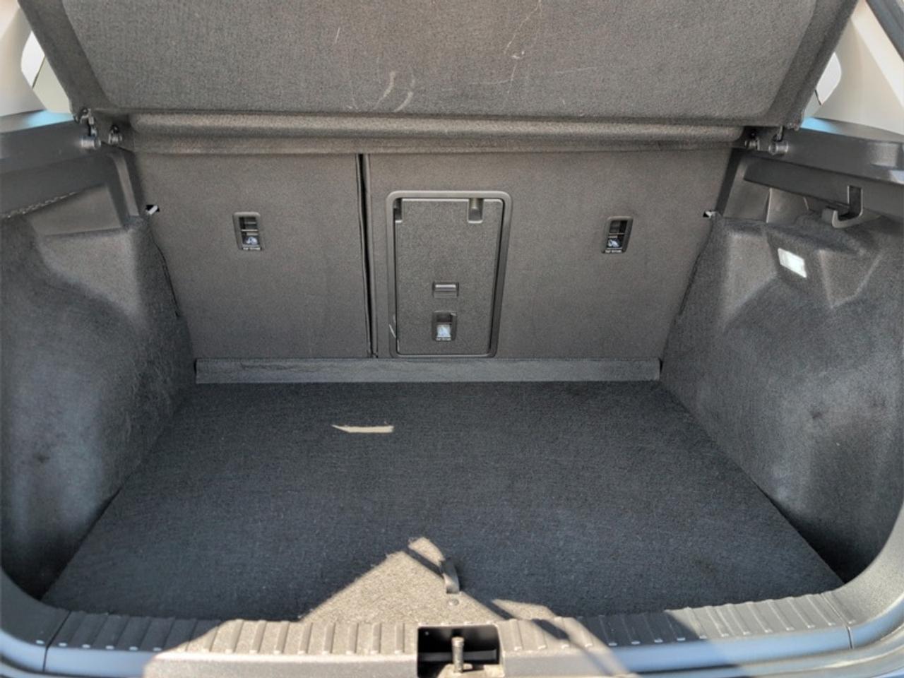 2024 Volkswagen Taos Comfortline  **CLEAN CARFAX** Photo