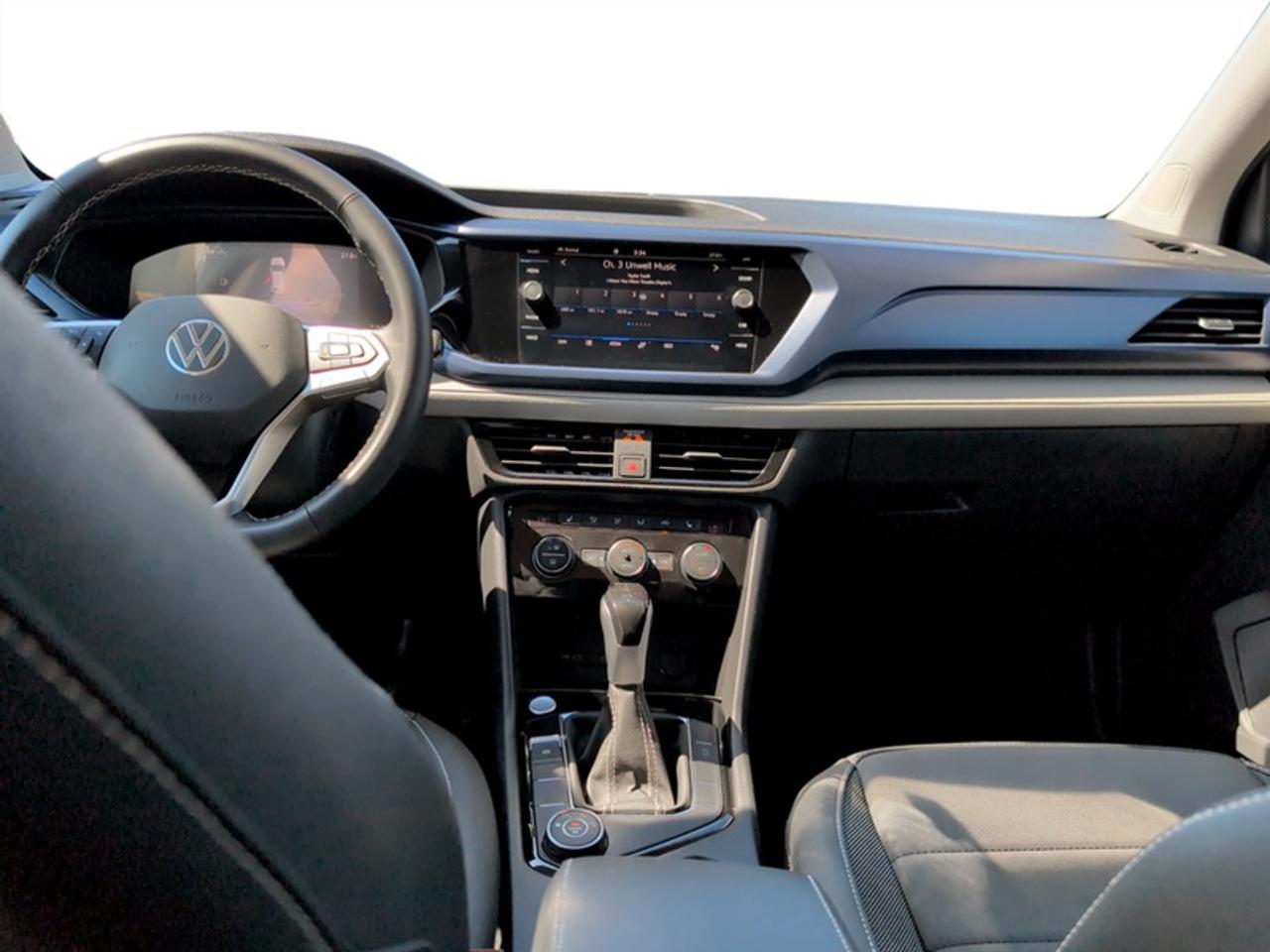 2024 Volkswagen Taos Comfortline  **CLEAN CARFAX** Photo