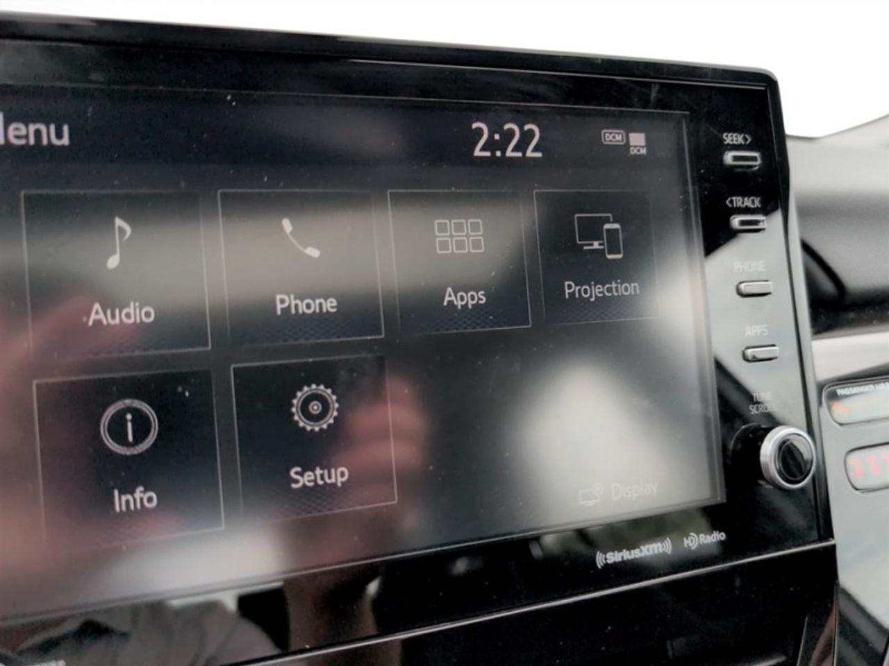 2024 Toyota Camry SE Photo