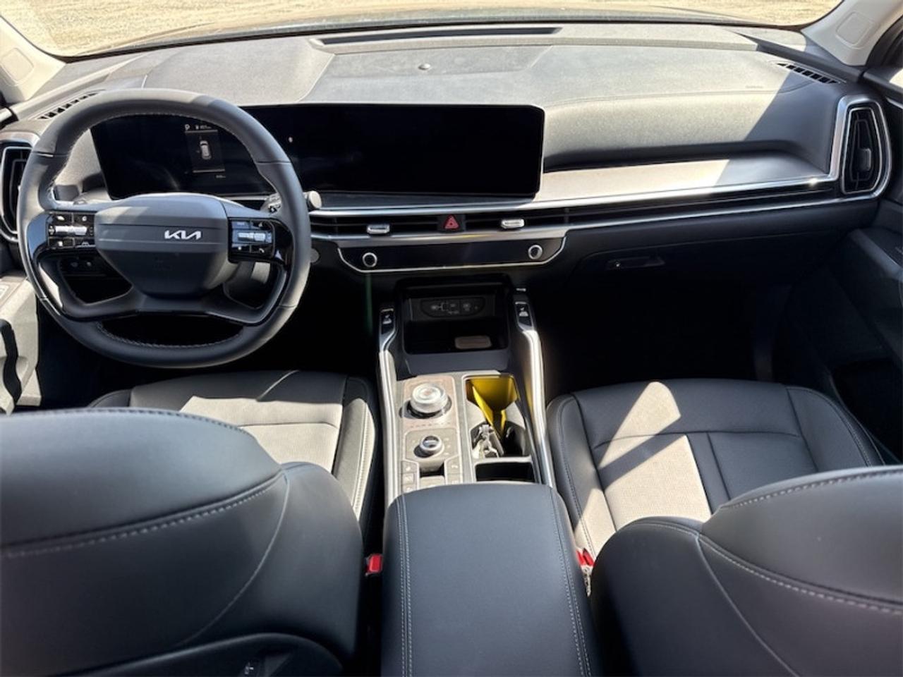 2026 Kia Sorento Hybrid EX  -  - Air - Rear Air - $338 B/W Photo