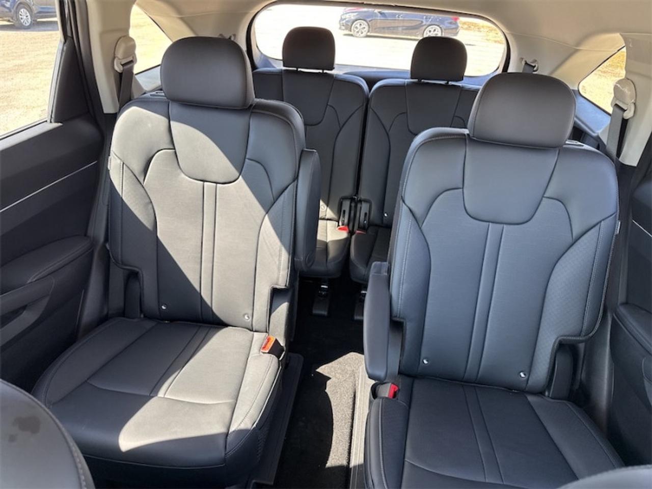 2026 Kia Sorento Hybrid EX  -  - Air - Rear Air - $338 B/W Photo