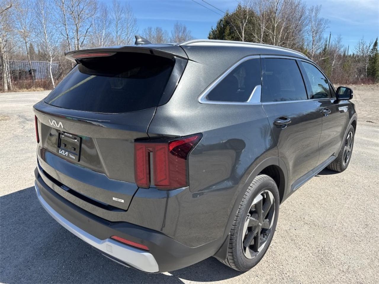 2026 Kia Sorento Hybrid EX  -  - Air - Rear Air - $338 B/W Photo
