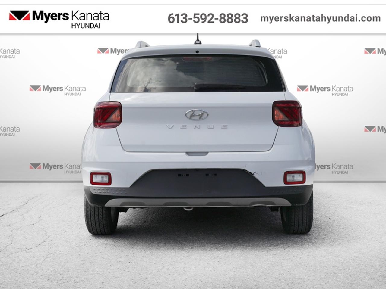 2025 Hyundai Venue Preferred IVT  - Heated Seats Photo2