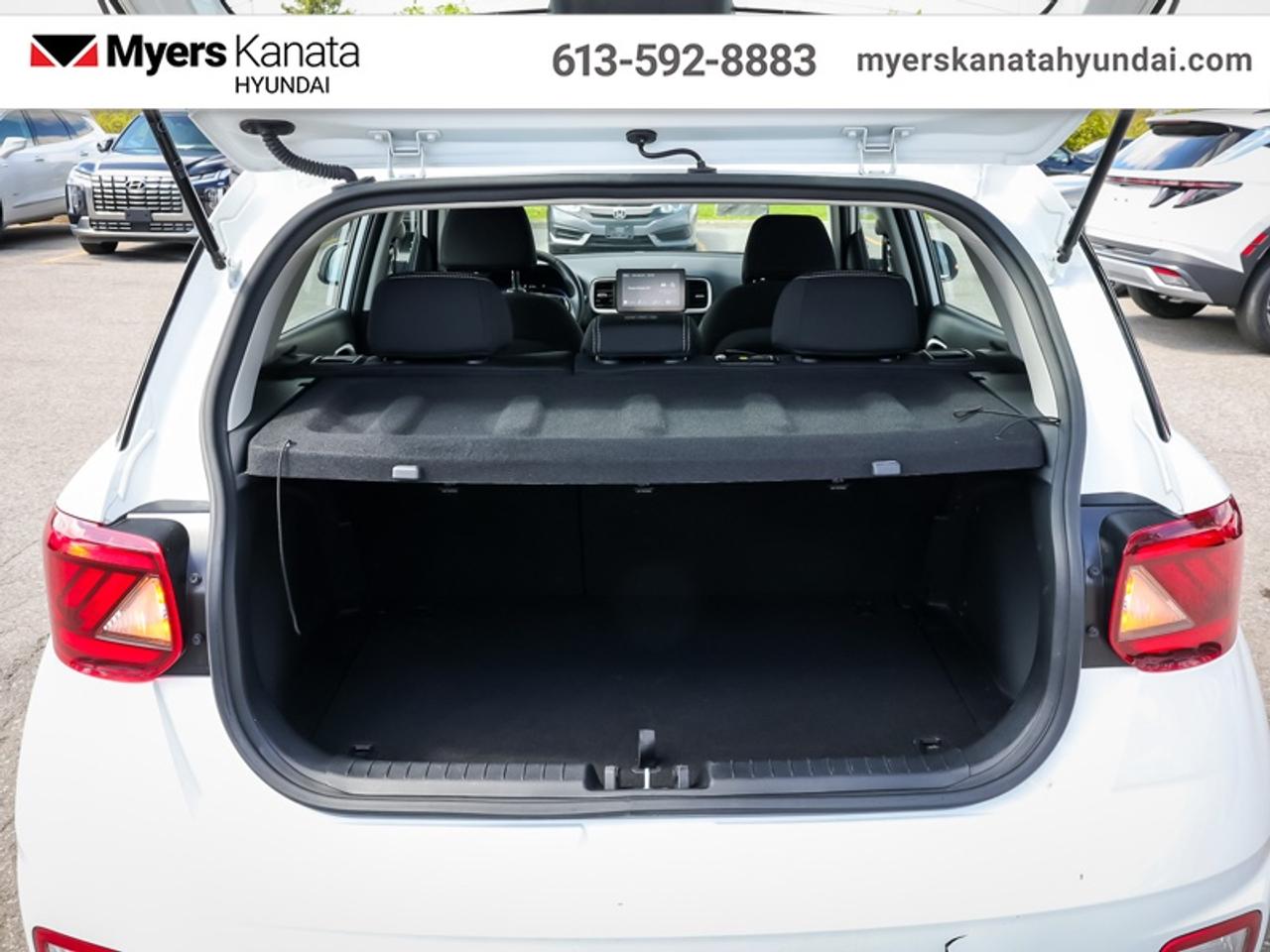 2025 Hyundai Venue Preferred IVT  - Heated Seats Photo