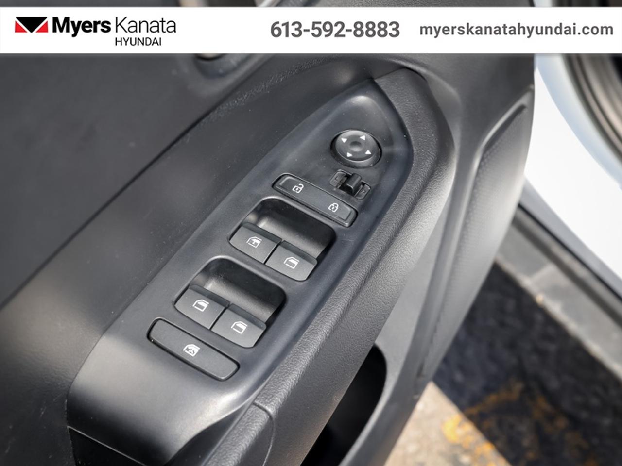 2025 Hyundai Venue Preferred IVT  - Heated Seats Photo