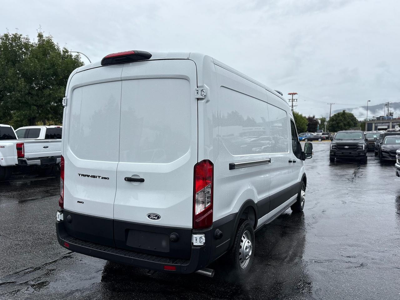 2026 Ford Transit Cargo Van BASE Photo4