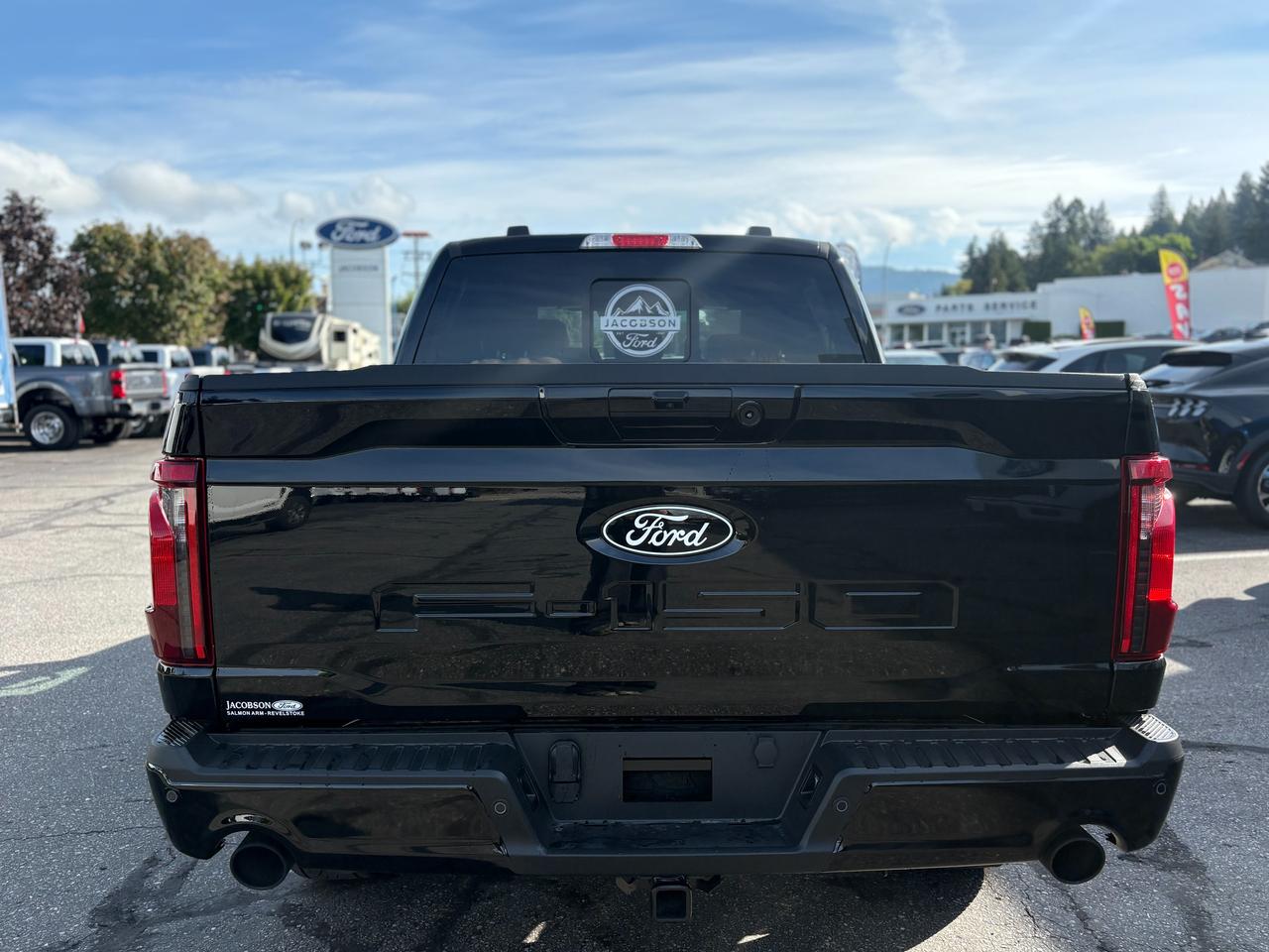 2026 Ford F-150 XLT Photo3