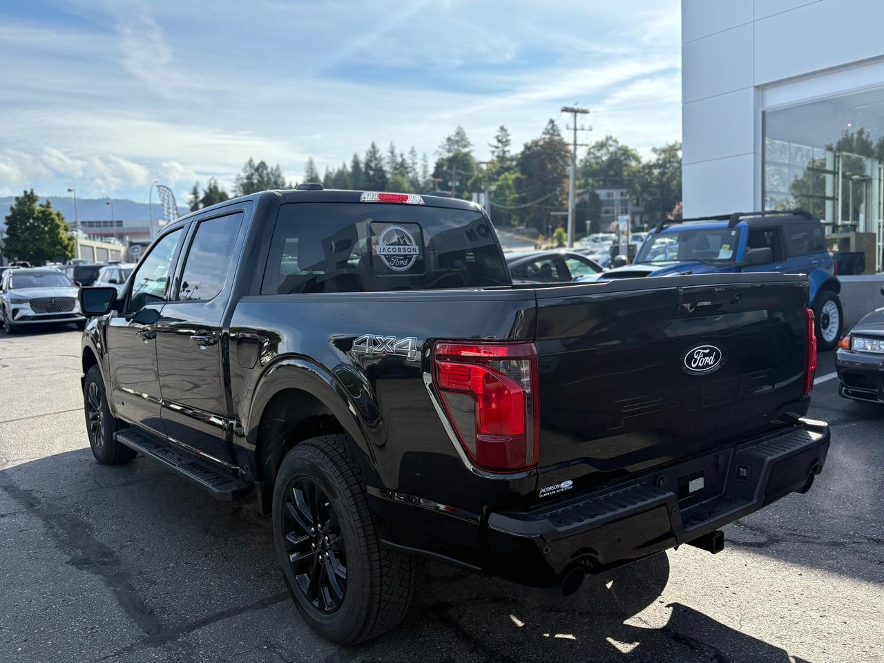 2026 Ford F-150 XLT Photo2