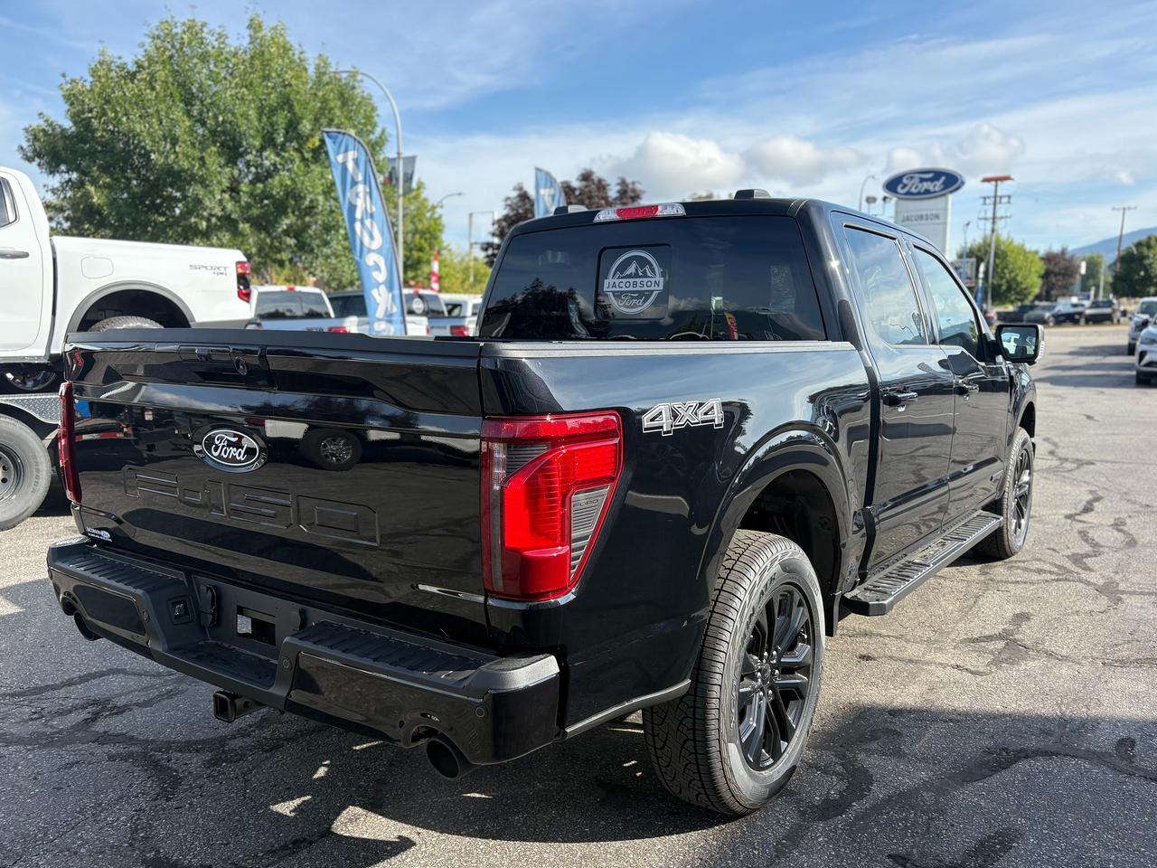 2026 Ford F-150 XLT Photo4
