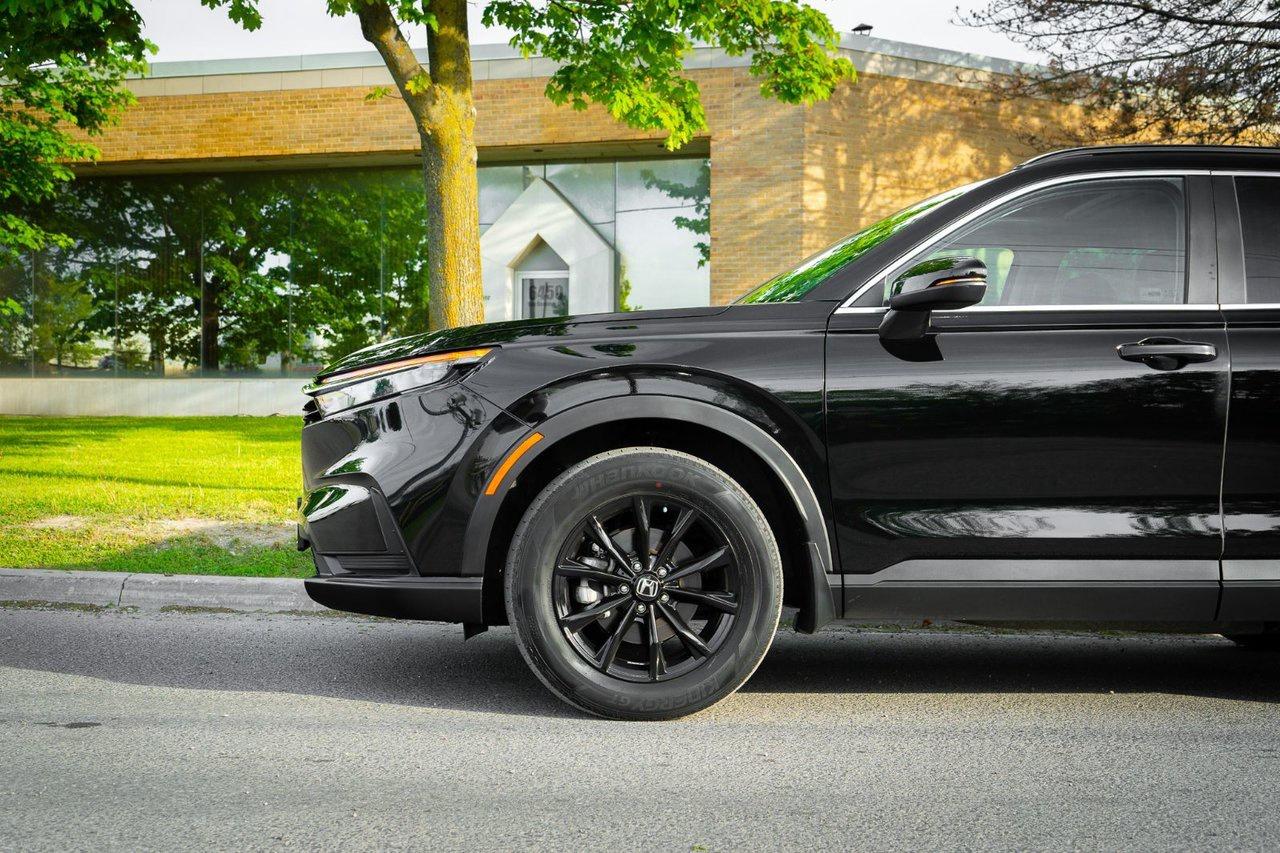 2025 Honda CR-V Sport Photo