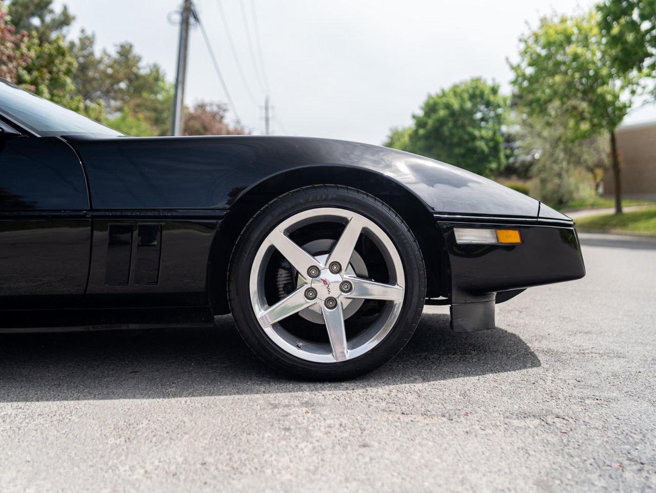 1986 Chevrolet Corvette Convertible Photo