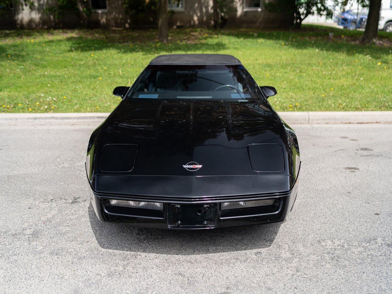 1986 Chevrolet Corvette Convertible Photo2