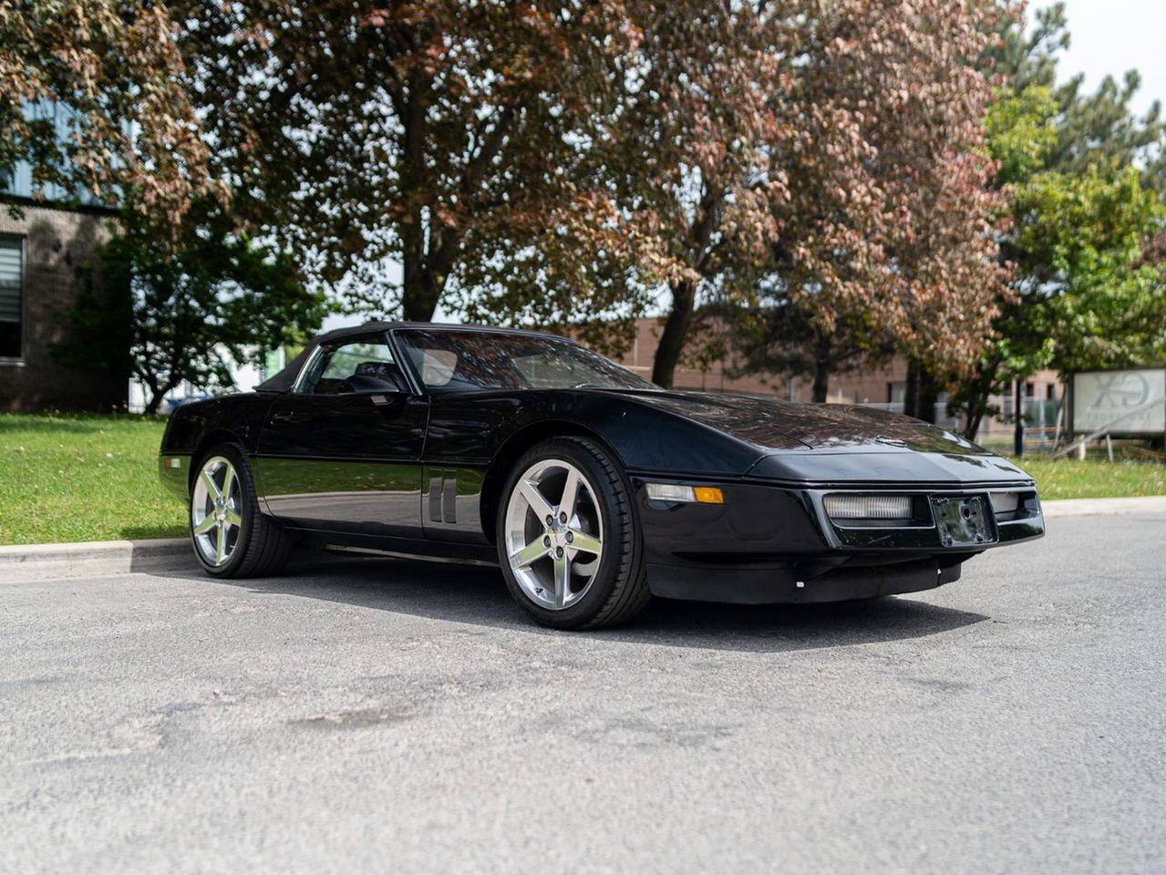 1986 Chevrolet Corvette Convertible Photo