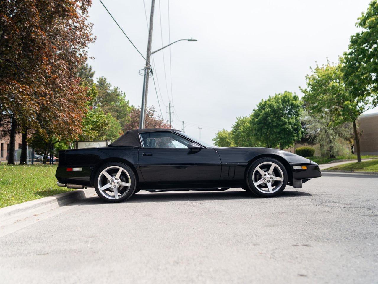 1986 Chevrolet Corvette Convertible Photo