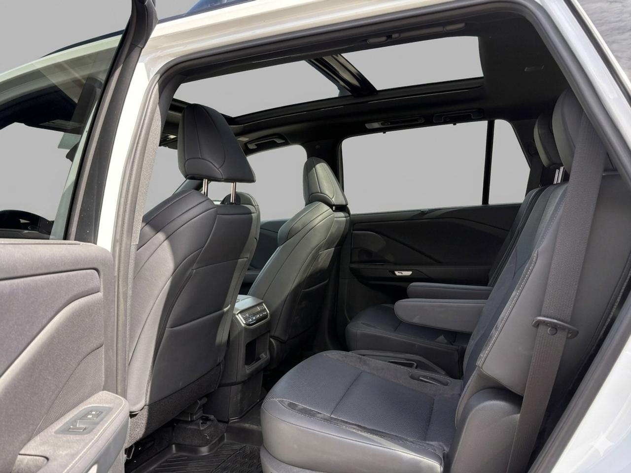 2024 Lexus TX TX 500h Photo