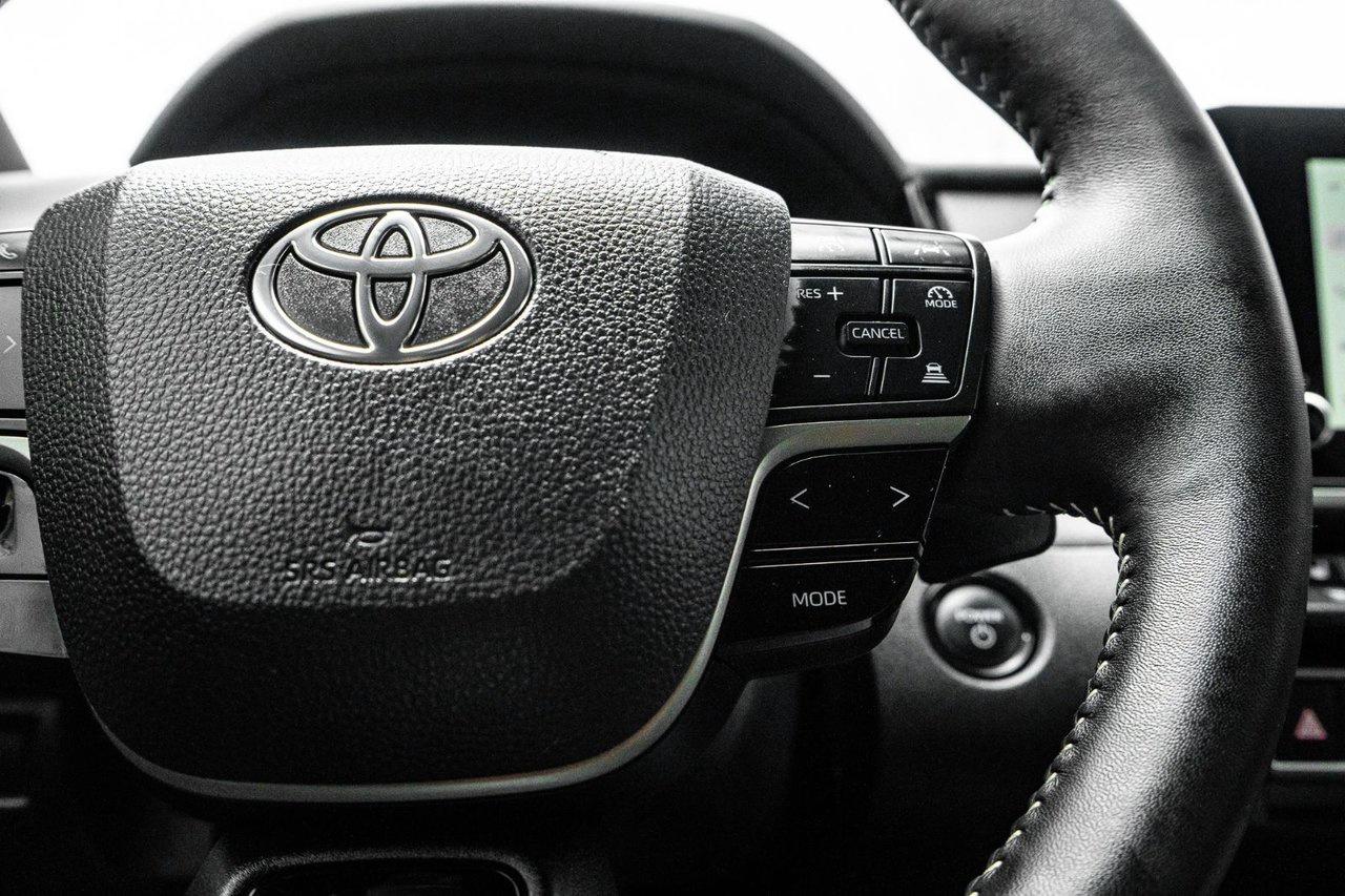 2026 Toyota Camry SE Photo
