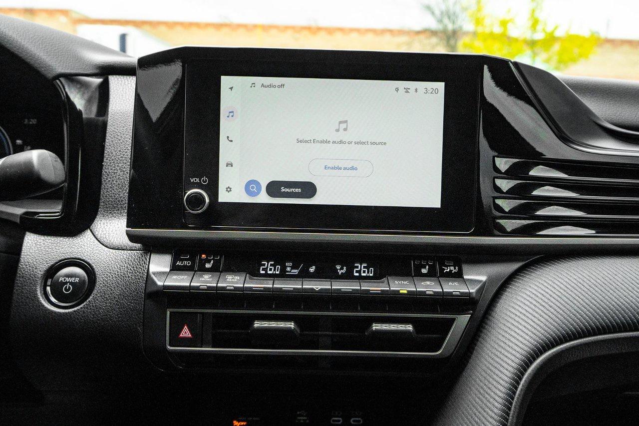 2026 Toyota Camry SE Photo
