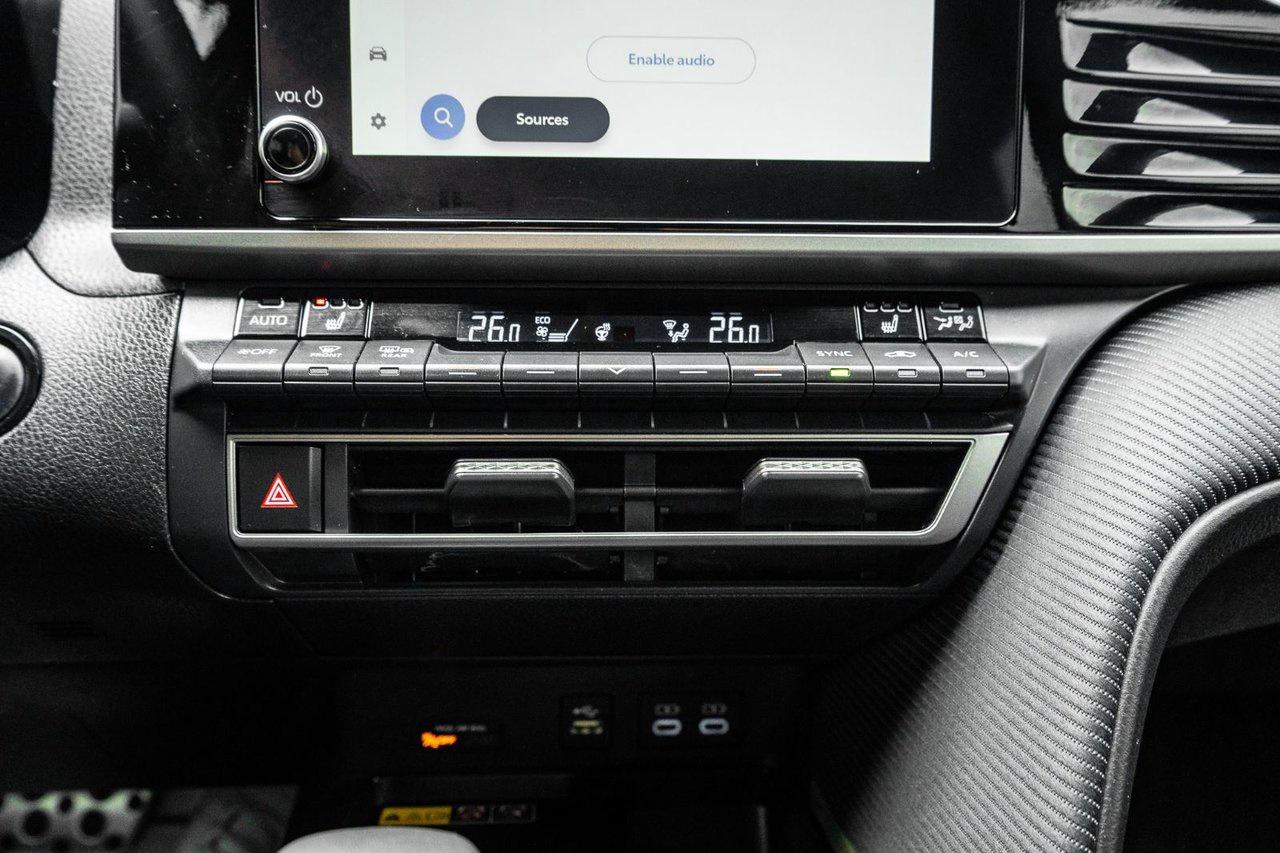 2026 Toyota Camry SE Photo