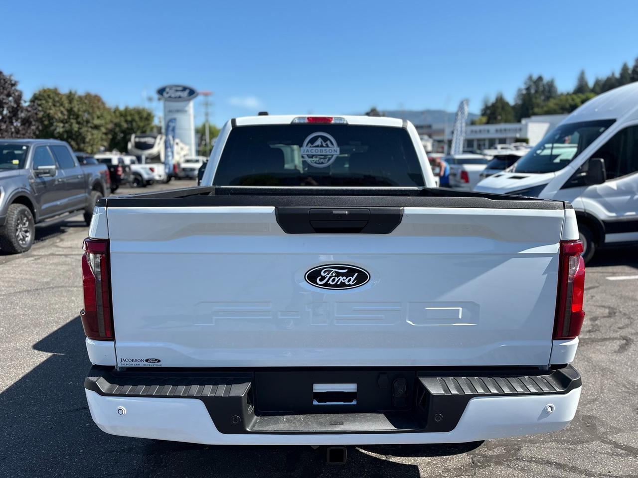 2026 Ford F-150 XLT Photo3