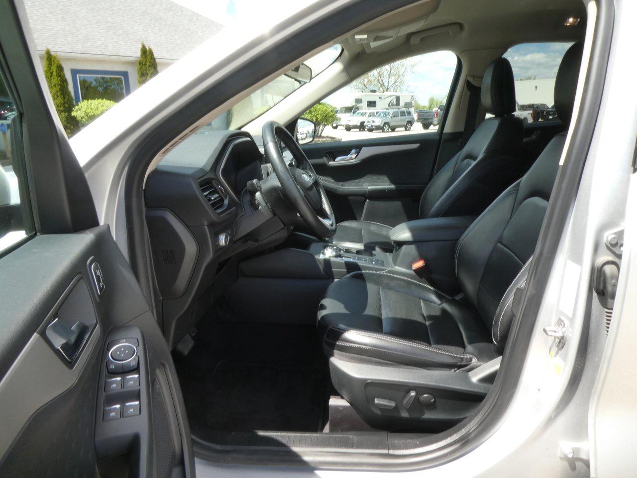 2020 Ford Escape SEL | Heated Seats | Backup Cam | Heated Steering | Photo