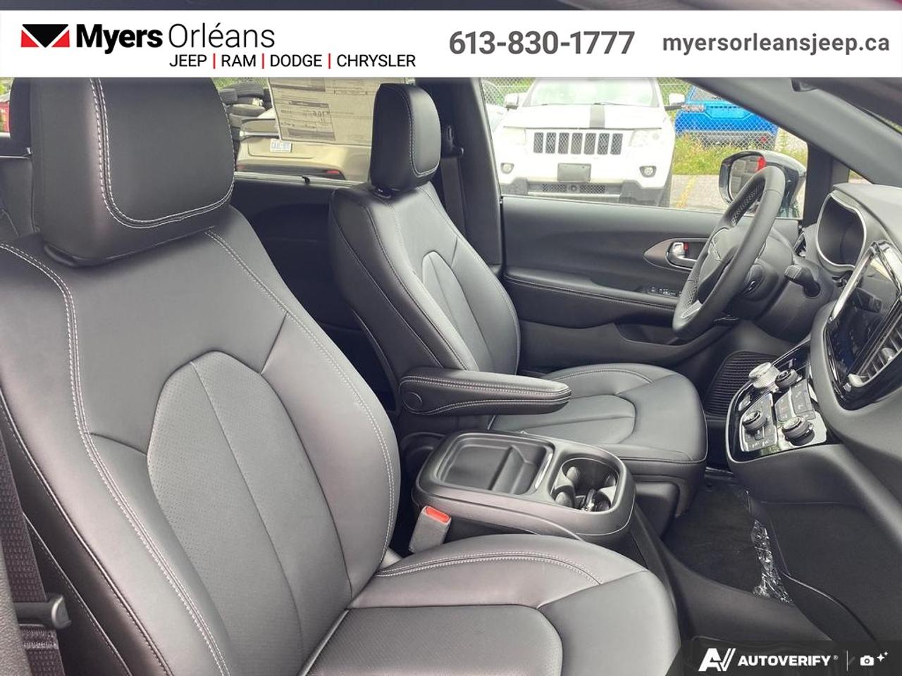 2027 Dodge Grand Caravan SXT Photo