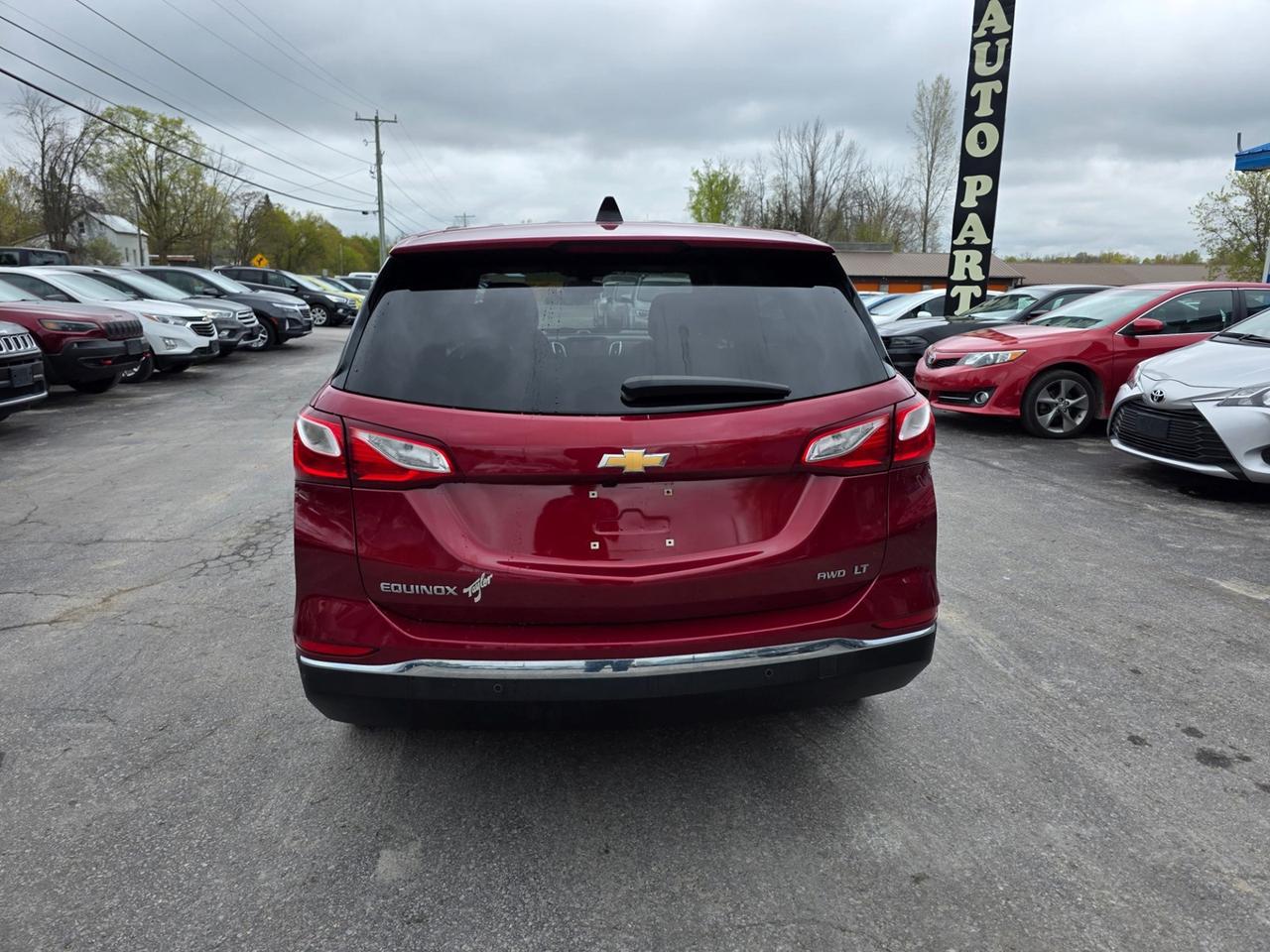 2018 Chevrolet Equinox LT Photo3