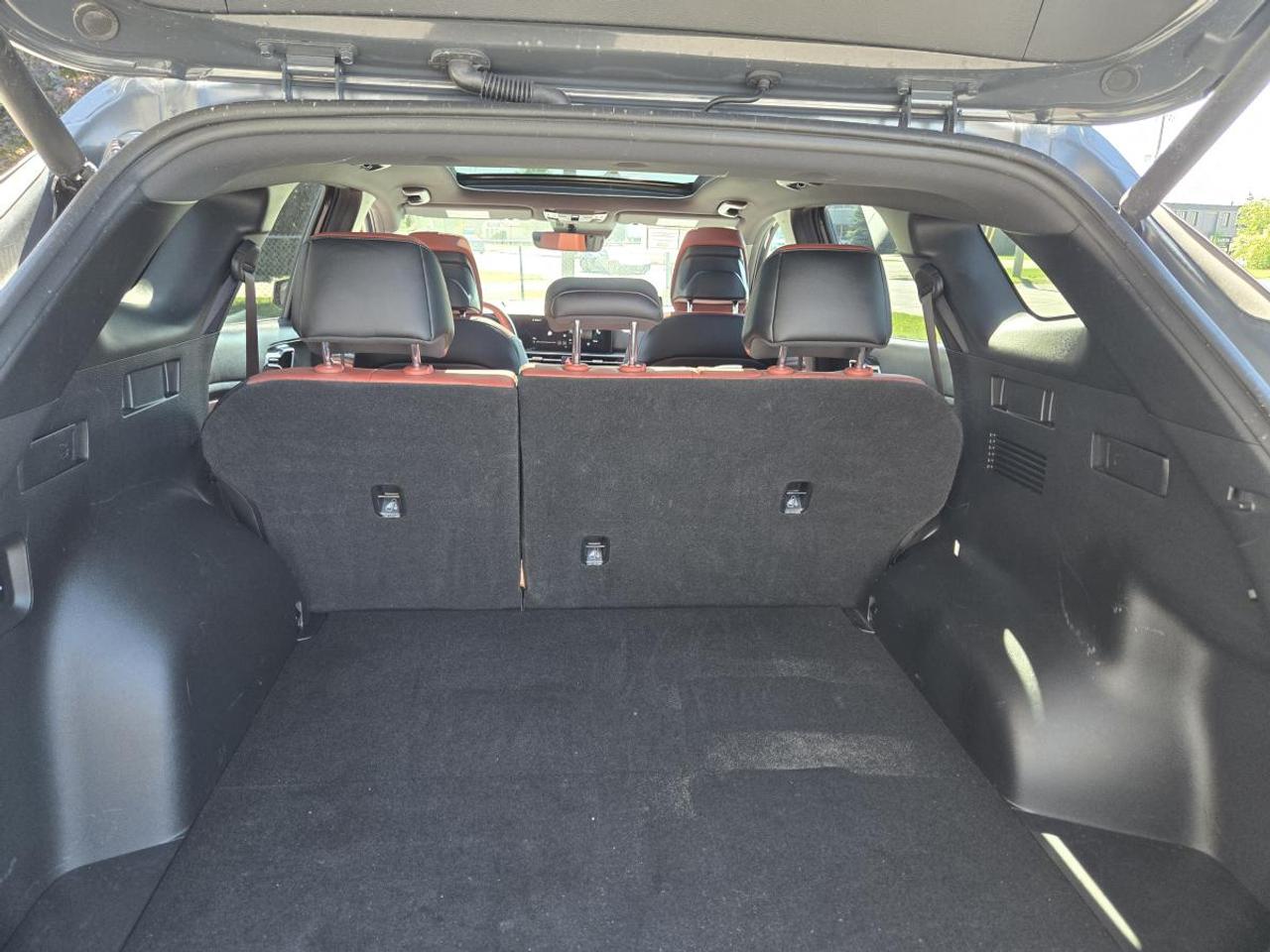 2026 Kia Sportage EX Premium AWD w/Red Interior Photo