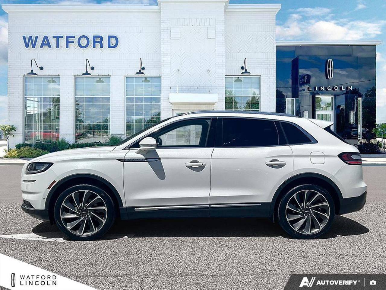 2022 Lincoln Nautilus Reserve AWD Photo