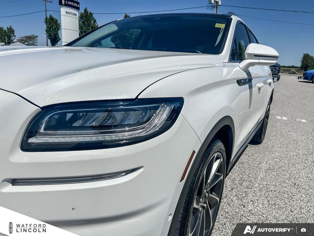 2022 Lincoln Nautilus Reserve AWD Photo