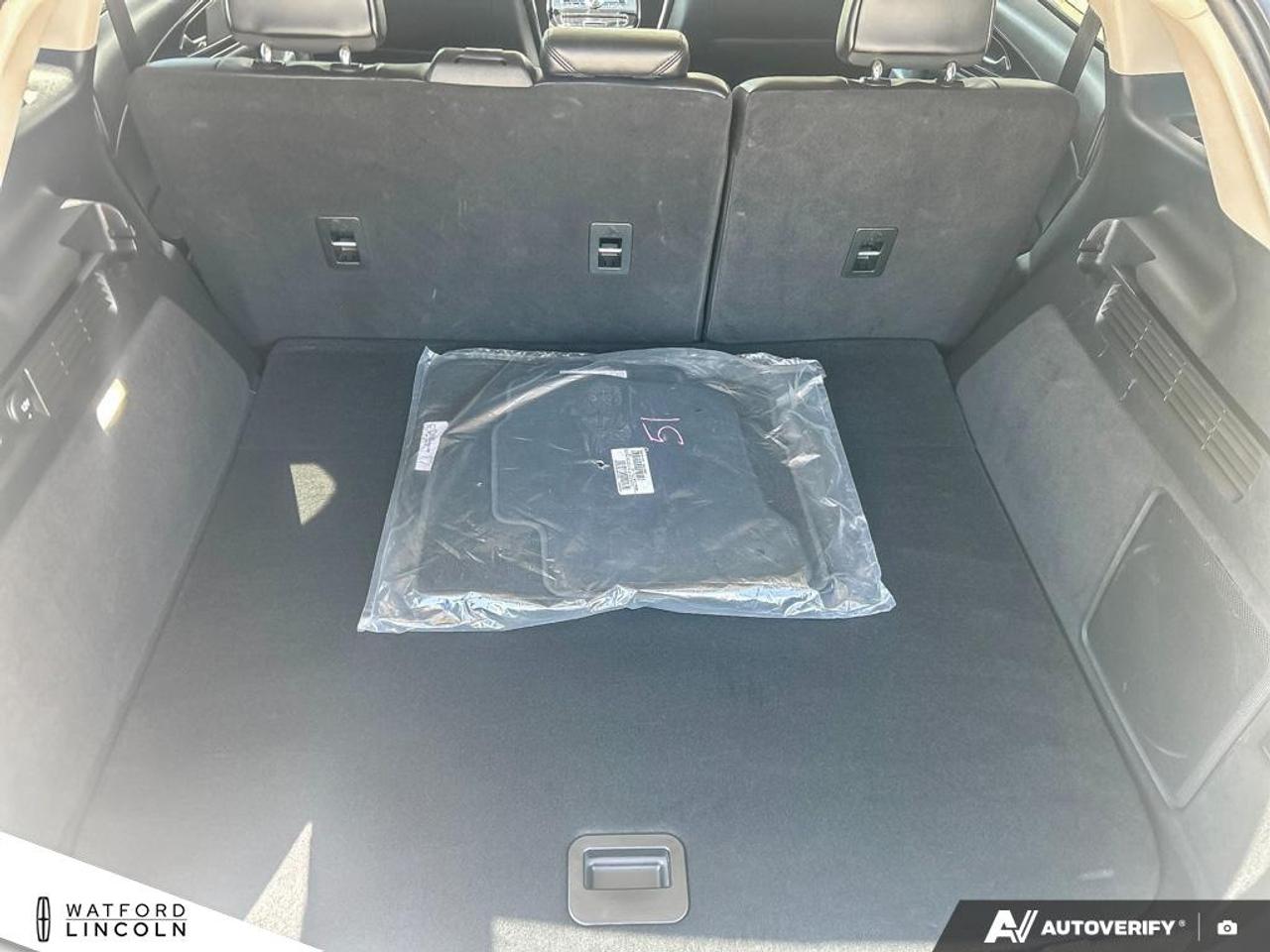 2022 Lincoln Nautilus Reserve AWD Photo