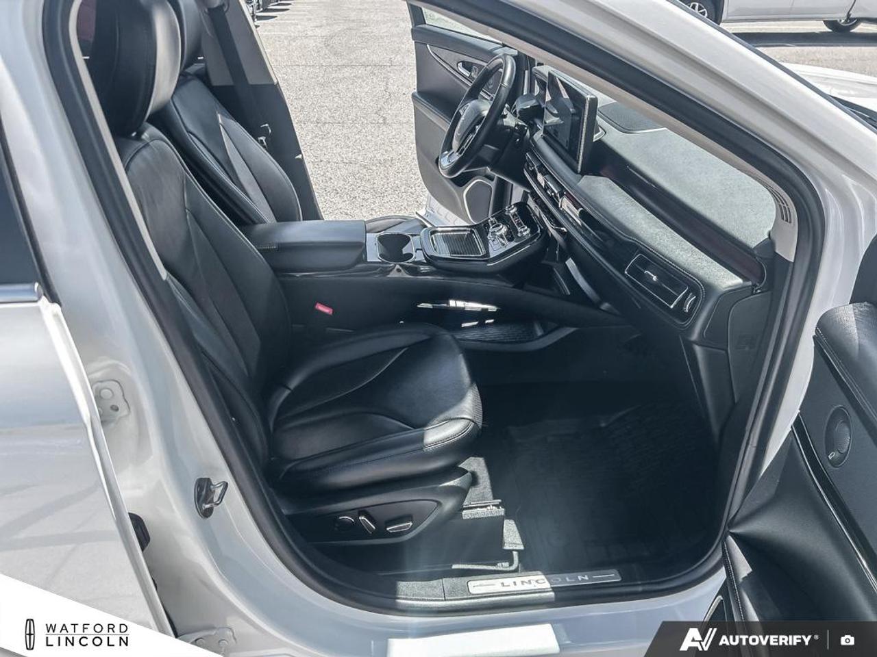 2022 Lincoln Nautilus Reserve AWD Photo