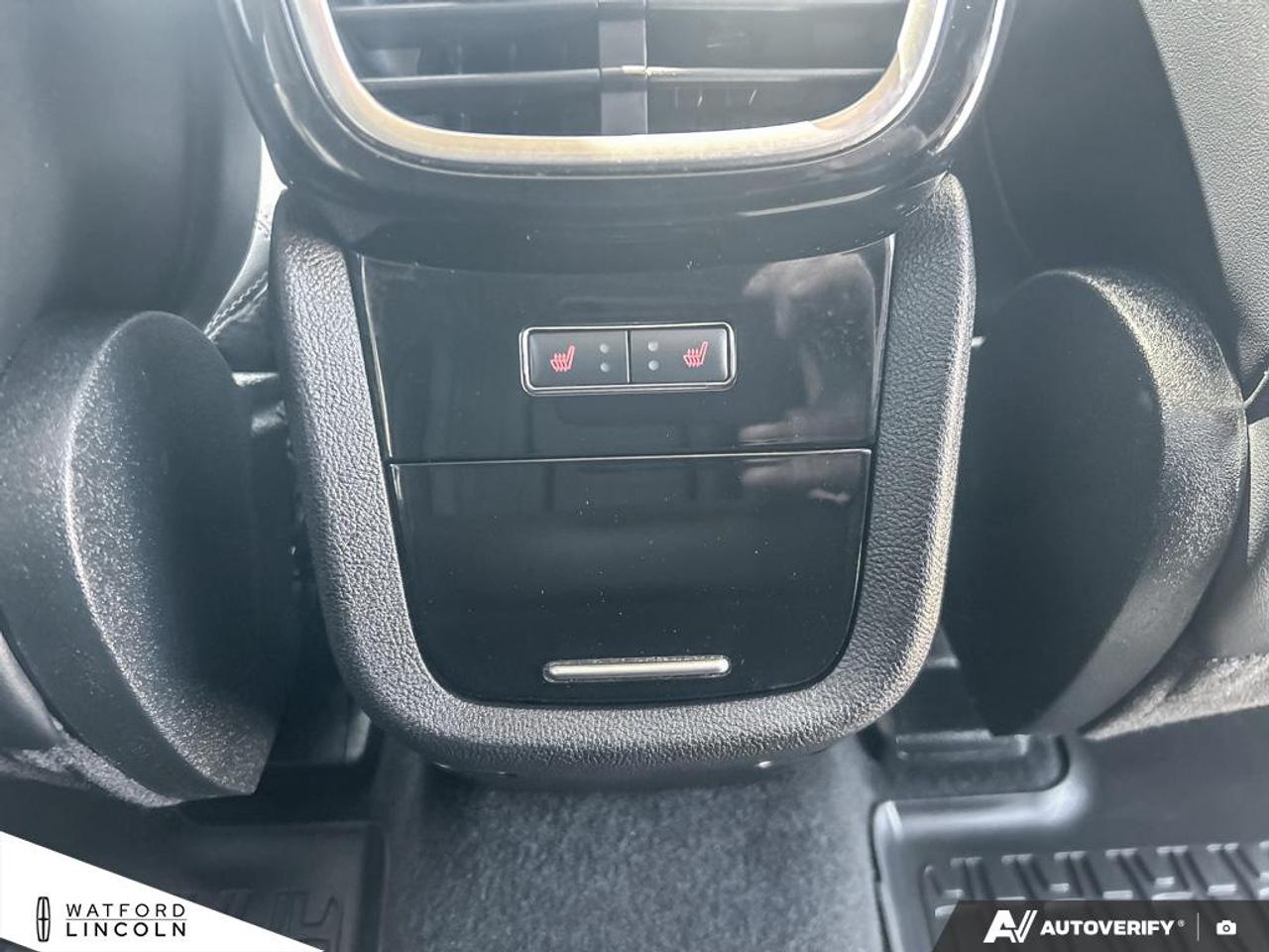 2022 Lincoln Nautilus Reserve AWD Photo
