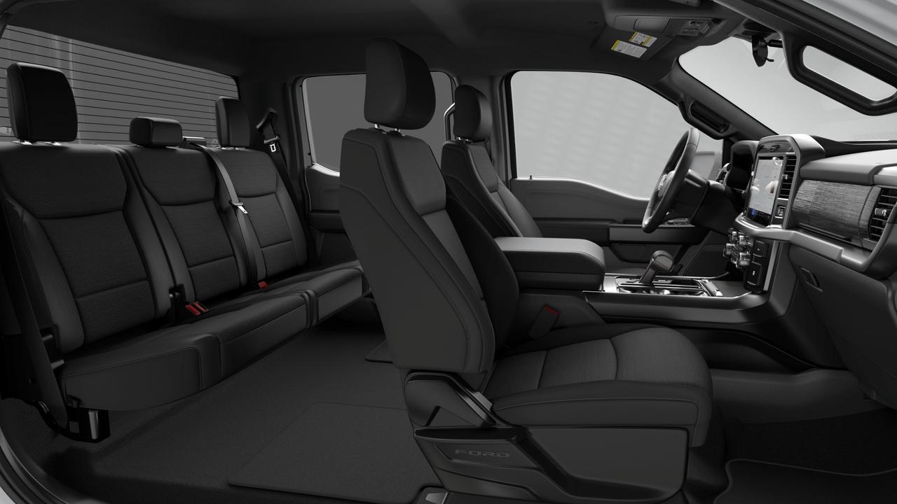 2026 Ford F-150 XLT Photo3