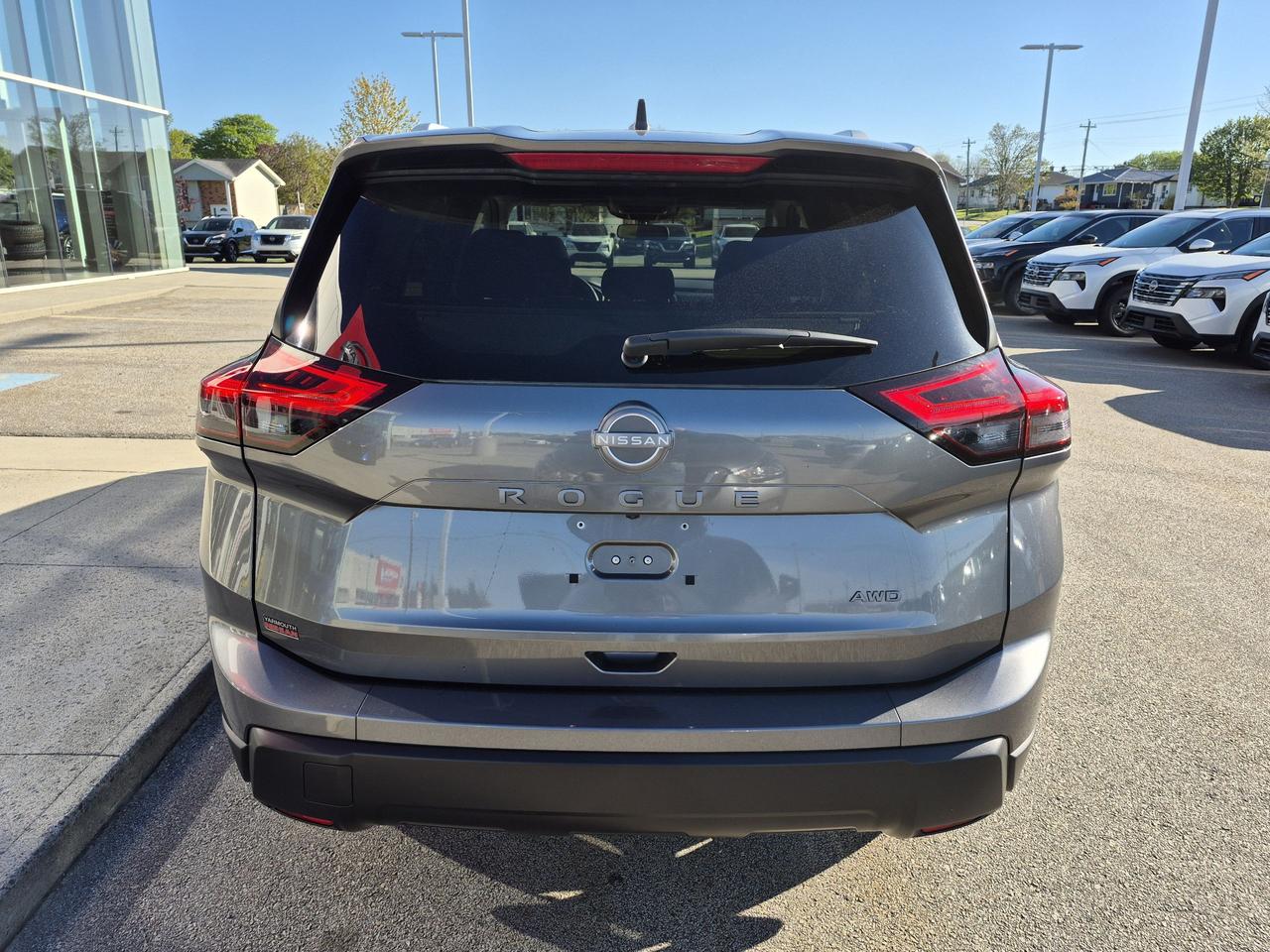 2026 Nissan Rogue SV MOONROOF Photo