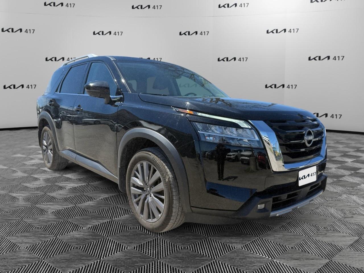 2023 Nissan Pathfinder SL 4WD Photo