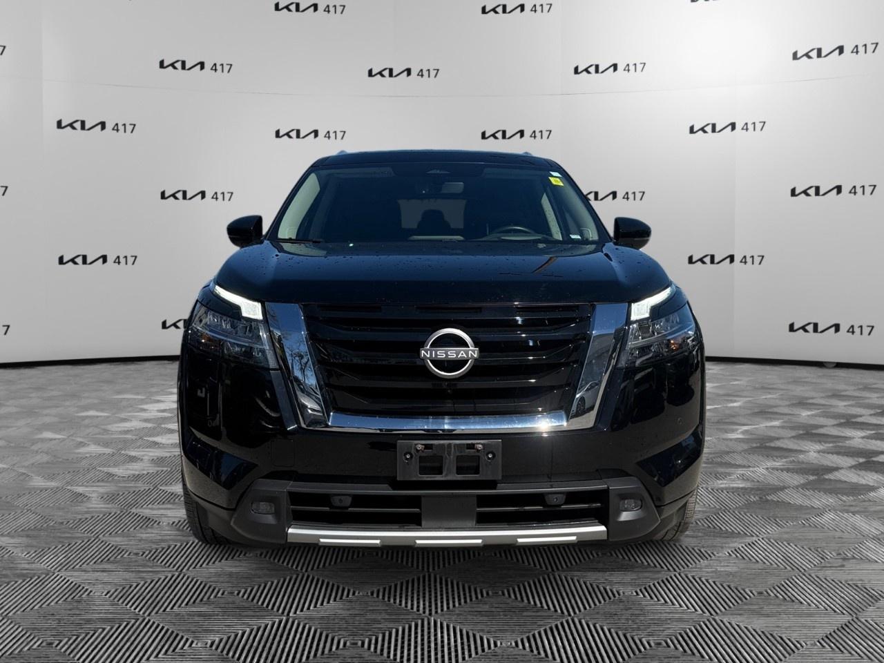 2023 Nissan Pathfinder SL 4WD Photo