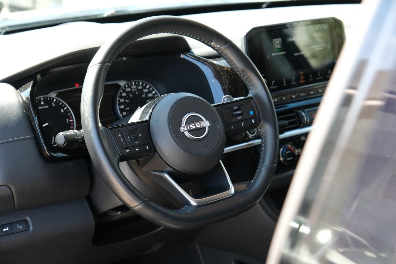2023 Nissan Pathfinder SL 4WD Photo