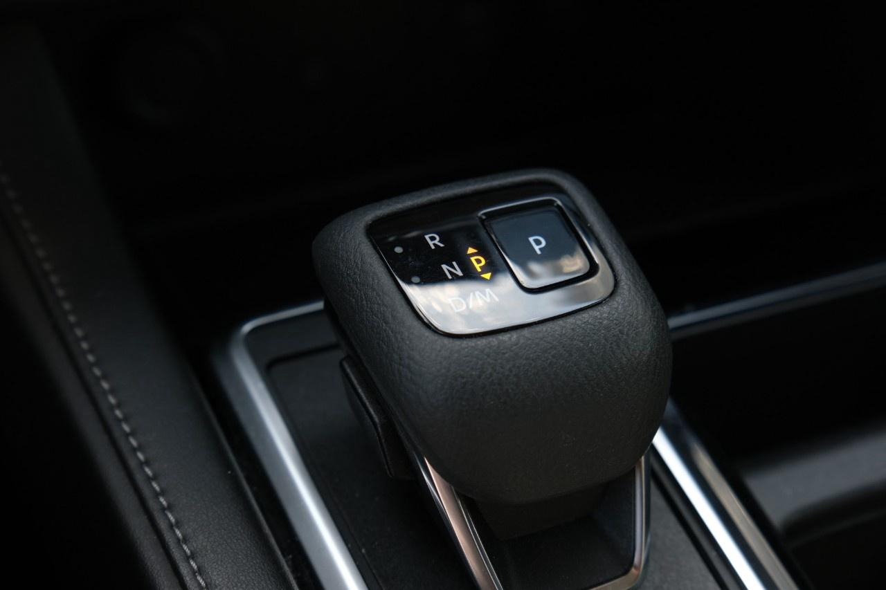 2023 Nissan Pathfinder SL 4WD Photo