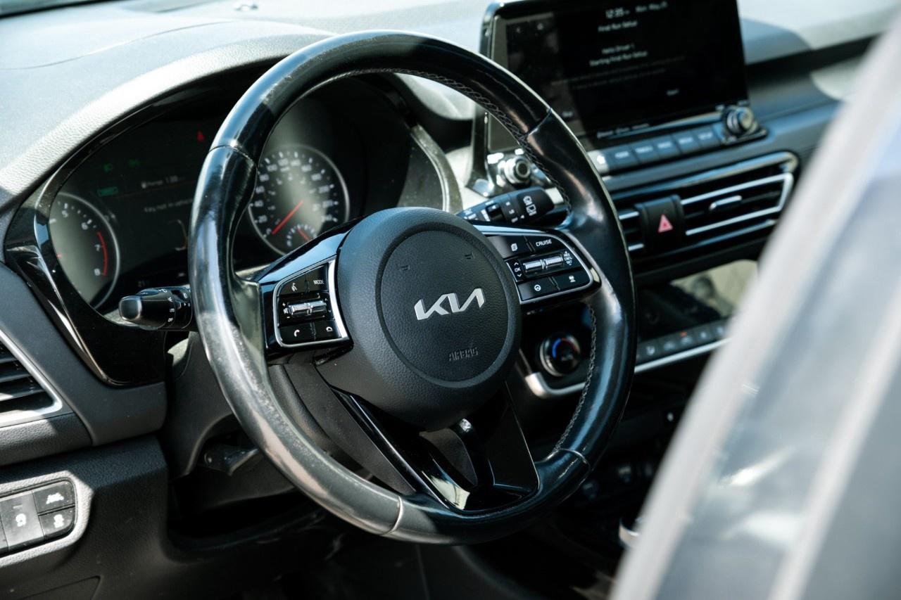 2023 Kia Seltos EX PREMIUM AWD Photo