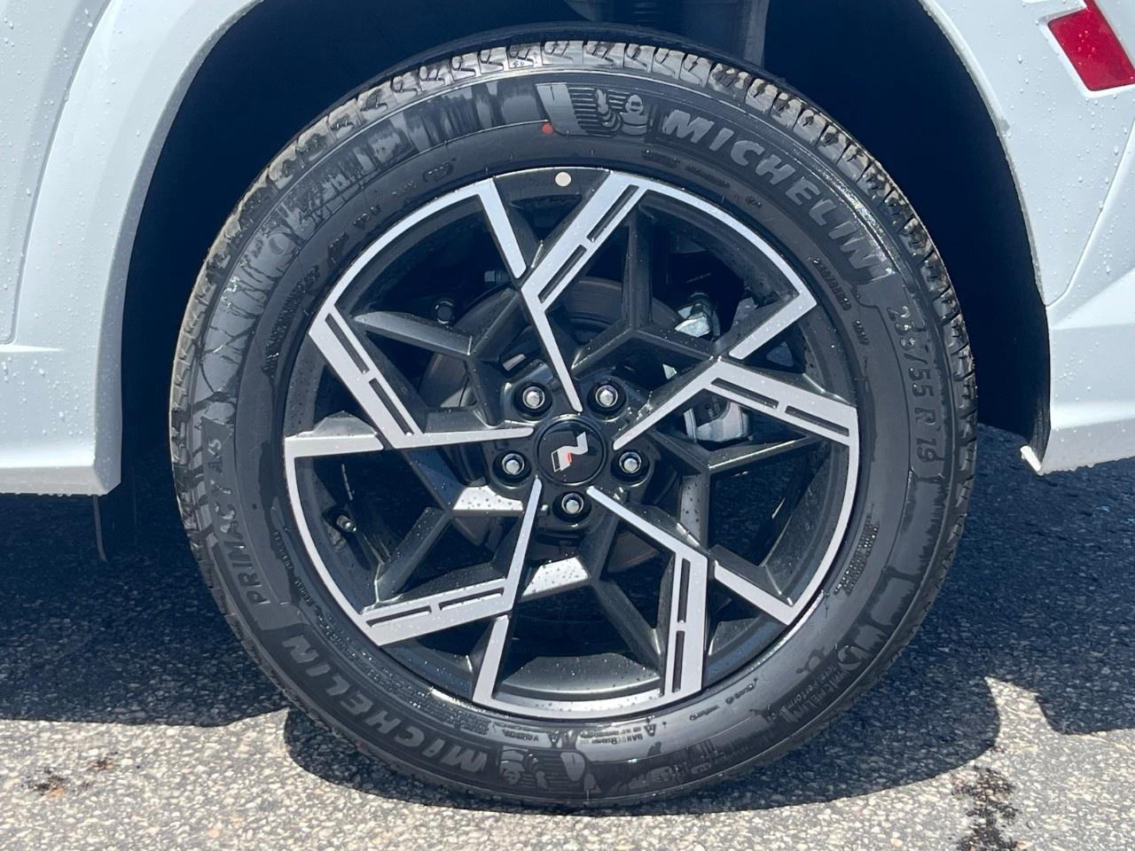 2026 Hyundai Tucson Hybrid N-Line AWD Photo3