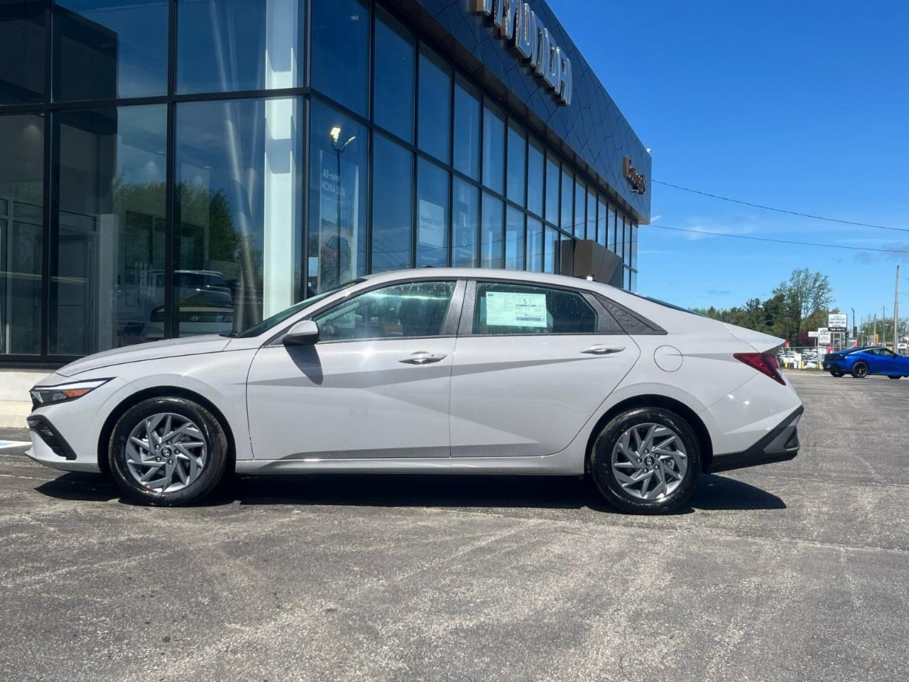 2026 Hyundai Elantra Preferred IVT Photo