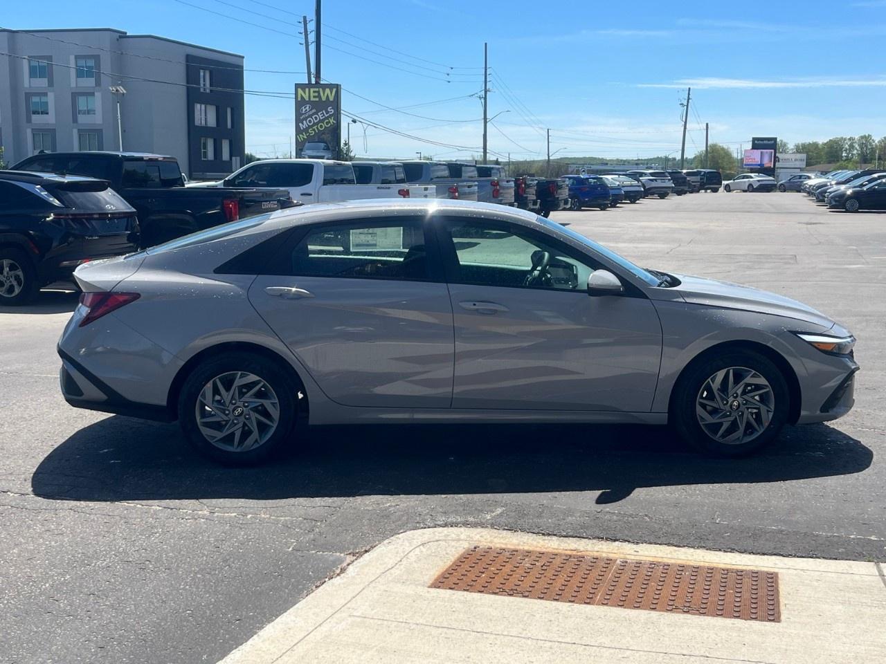 2026 Hyundai Elantra Preferred IVT Photo