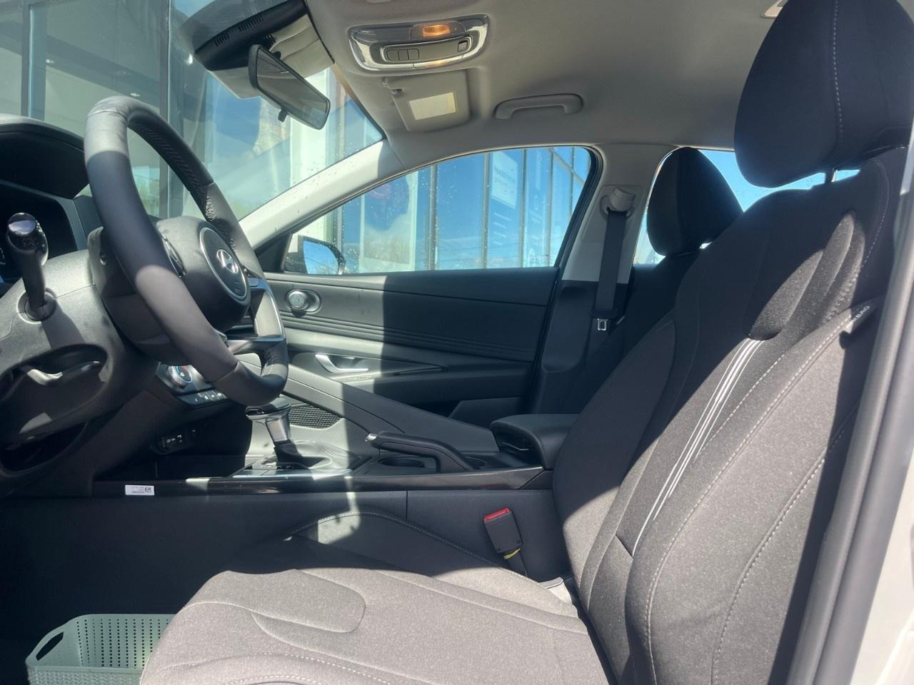 2026 Hyundai Elantra Preferred IVT Photo