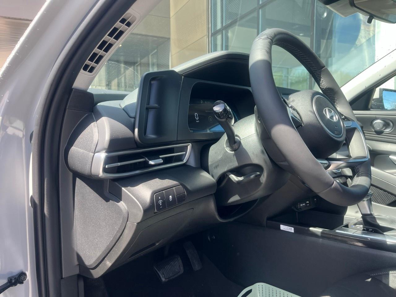 2026 Hyundai Elantra Preferred IVT Photo