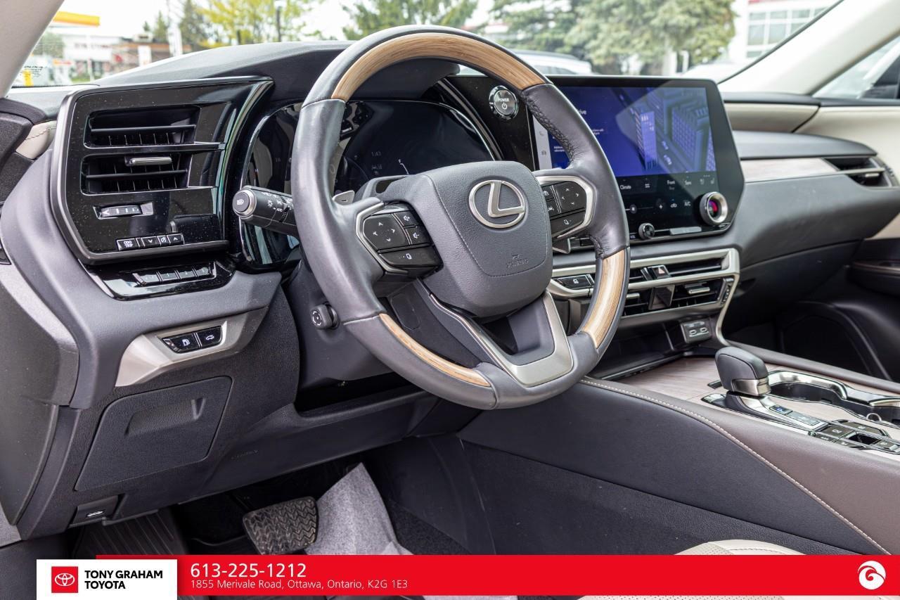 2023 Lexus RX 350H Ultra Luxury Package Photo