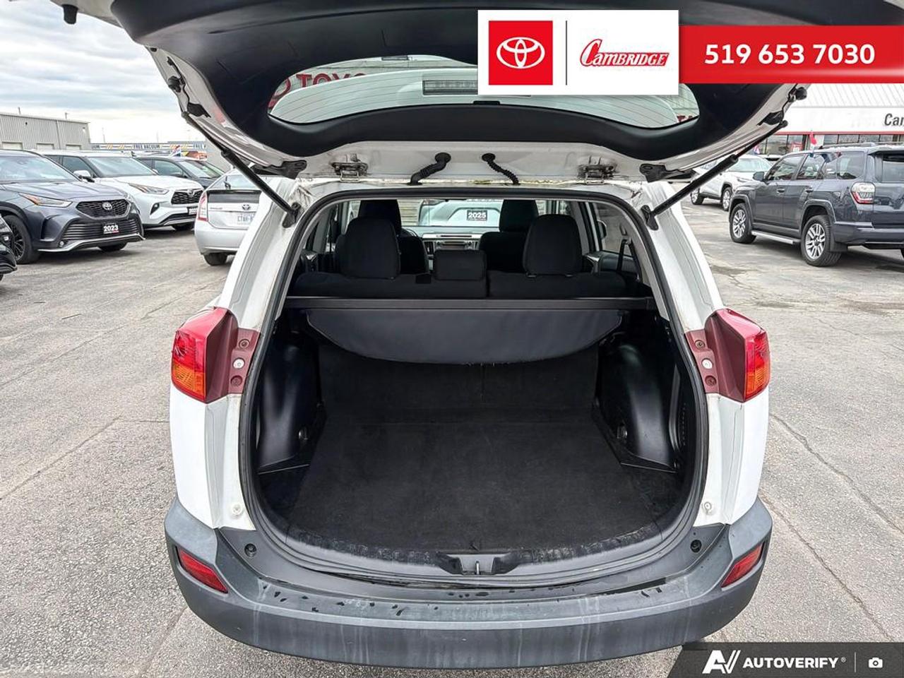 2015 Toyota RAV4 XLE Photo