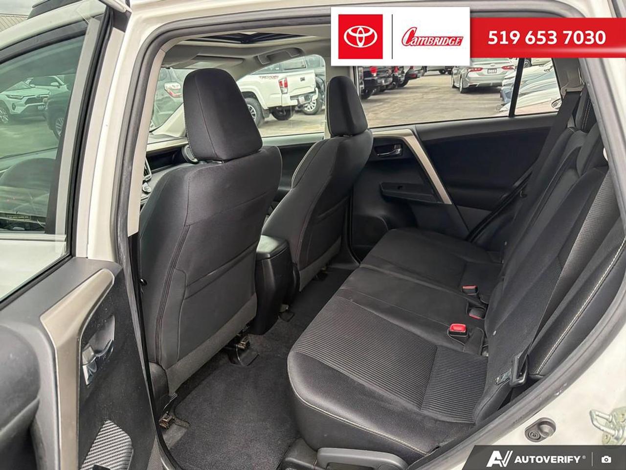 2015 Toyota RAV4 XLE Photo