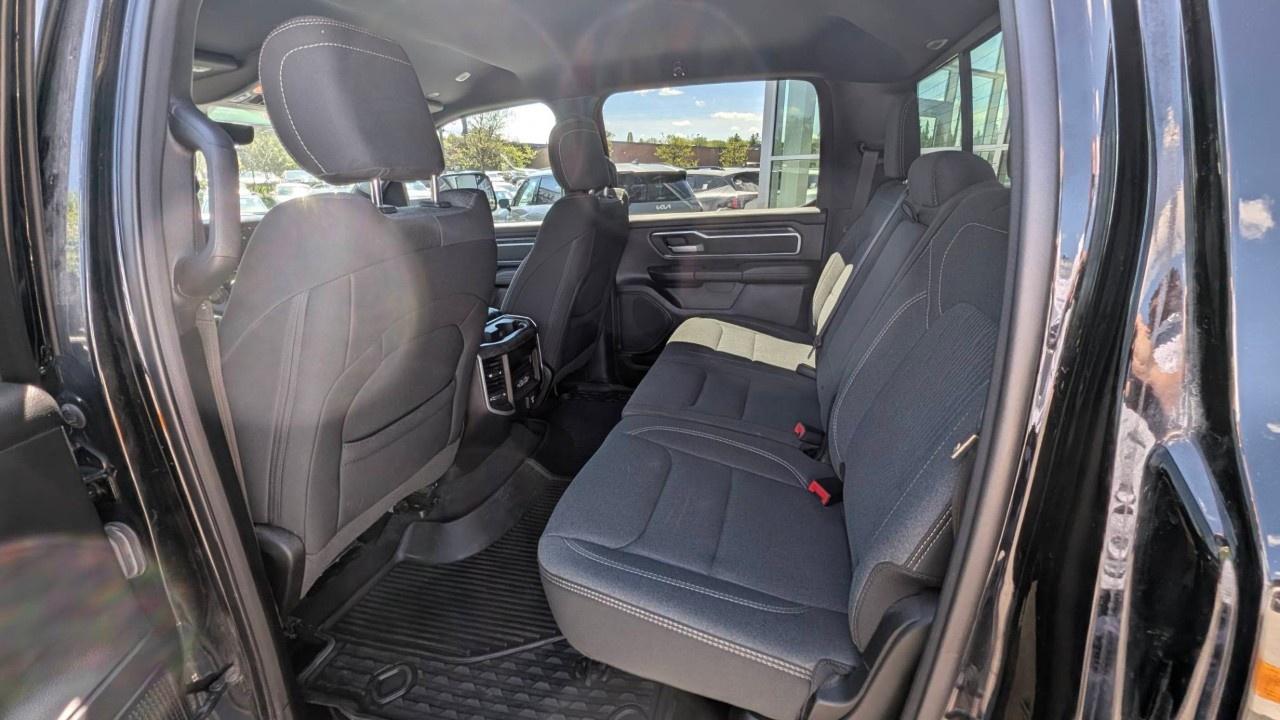 2022 RAM 1500 Big Horn 4x4 Crew Cab 5'7" Box Photo